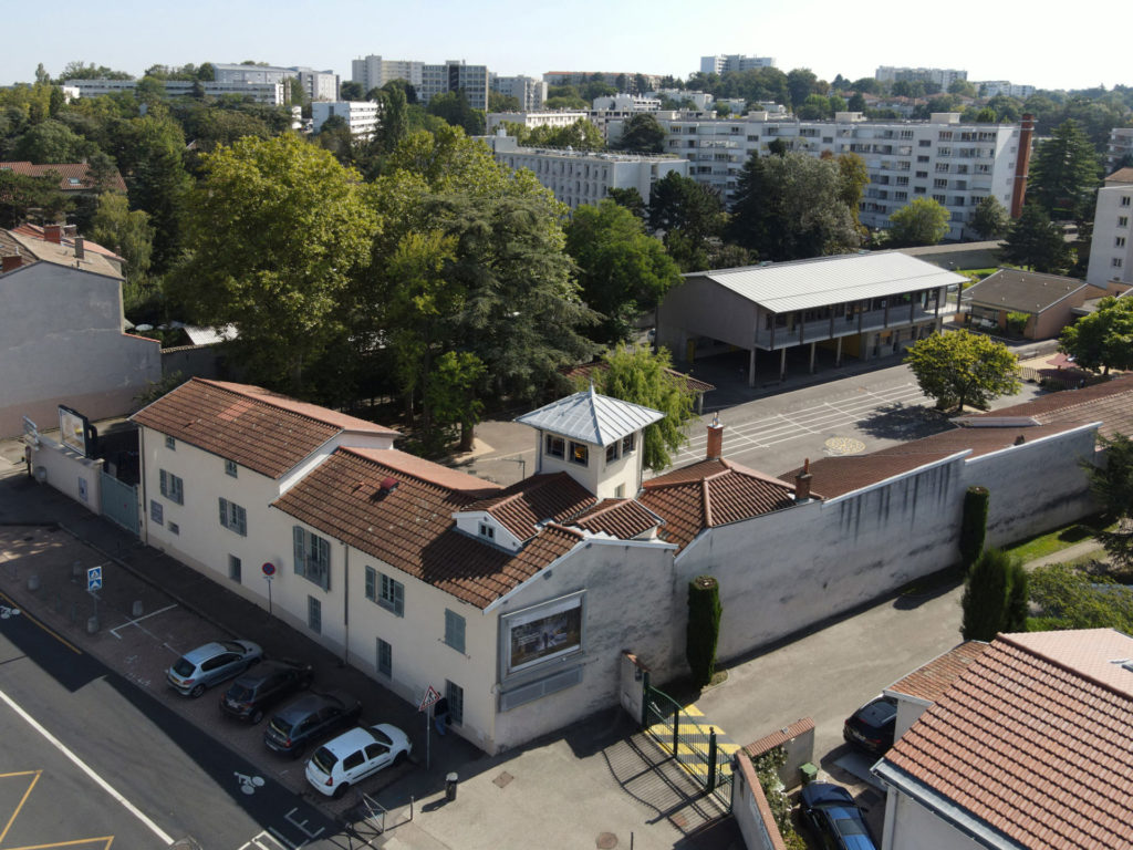 Axe Architecture - Agence d'architecture à Lyon - photo de l’extérieur du projet École la Petite Favorite - Neuf