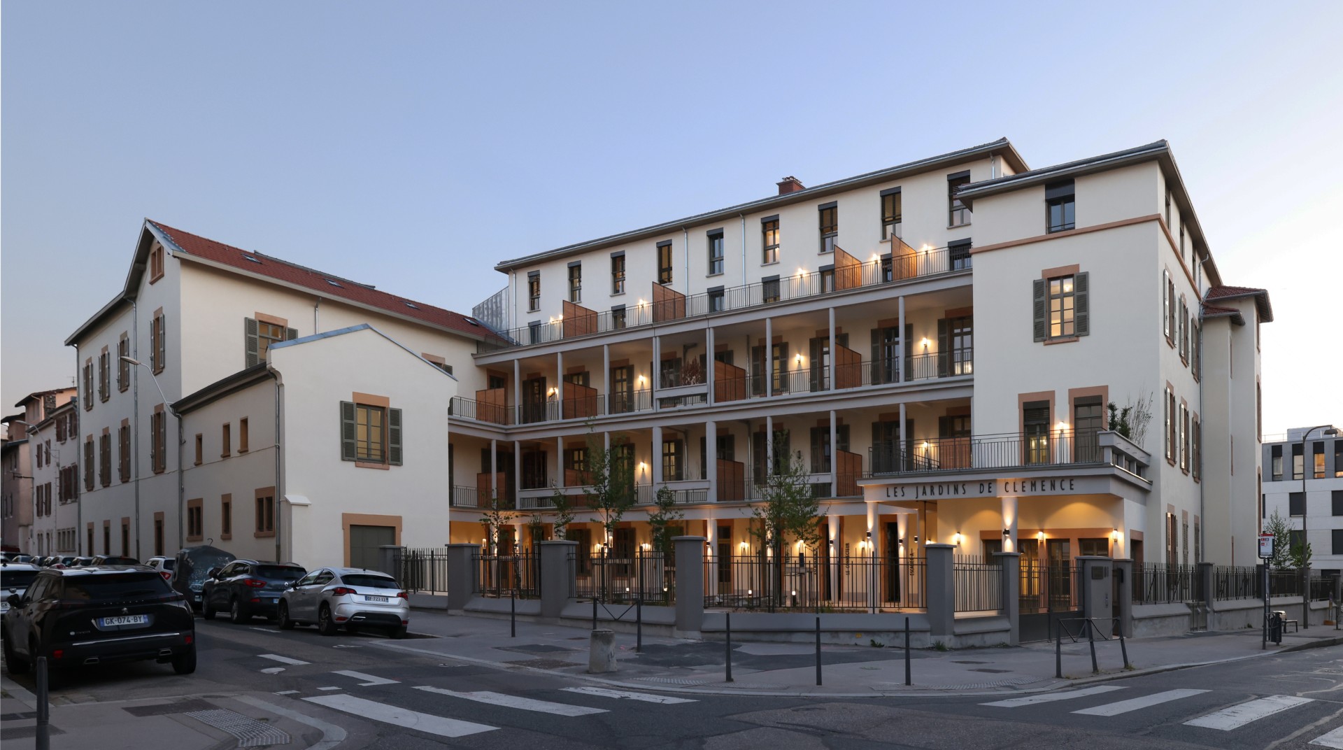 Jardin-de-Clamence-Photo-Angle-Rues